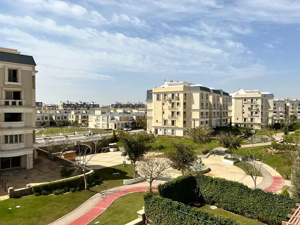 Apartment for sale in Mountain View Hyde Park in New Cairo of 134 m² with 2 bedrooms