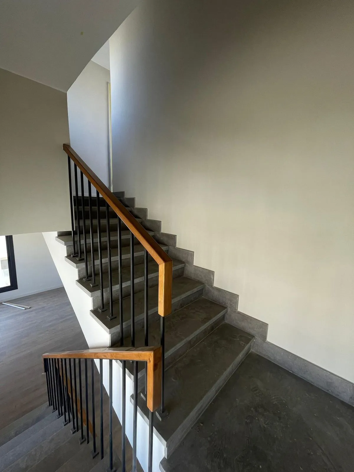  للبيع في أو ويست أوراسكوم في  بمساحة 0 م² تتكون من 0 غرف