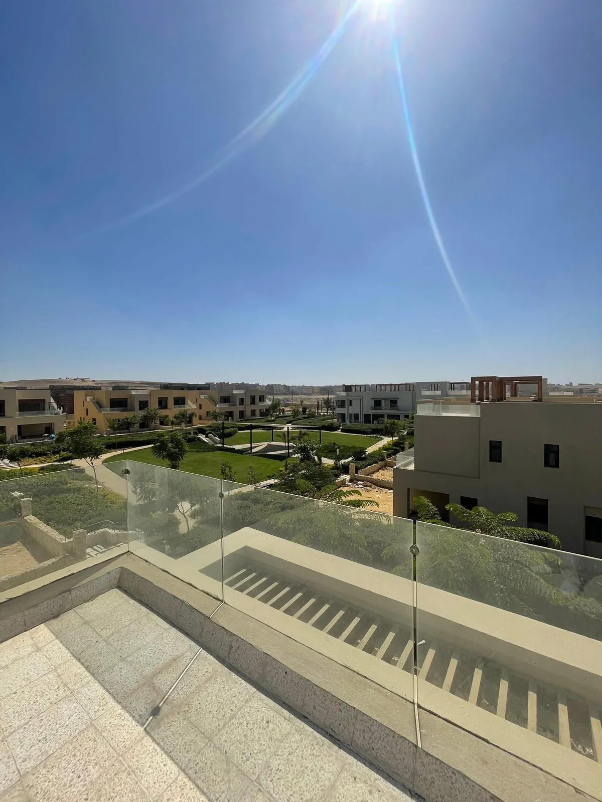  للبيع في أو ويست أوراسكوم في  بمساحة 0 م² تتكون من 0 غرف