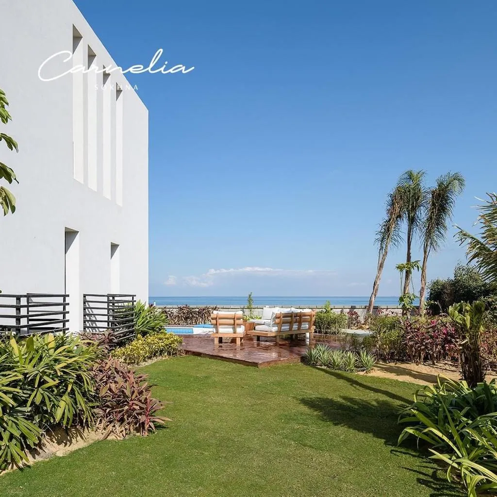  للبيع في كارنيليا في  بمساحة 0 م² تتكون من 0 غرف