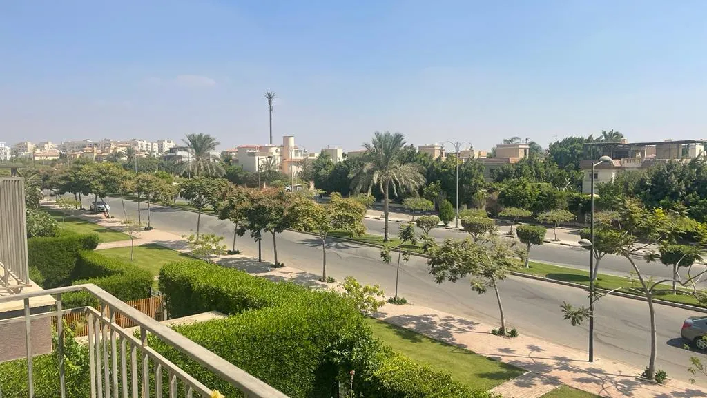 للبيع في ويست تاون هاب في بمساحة 0 م² تتكون من 0 غرف