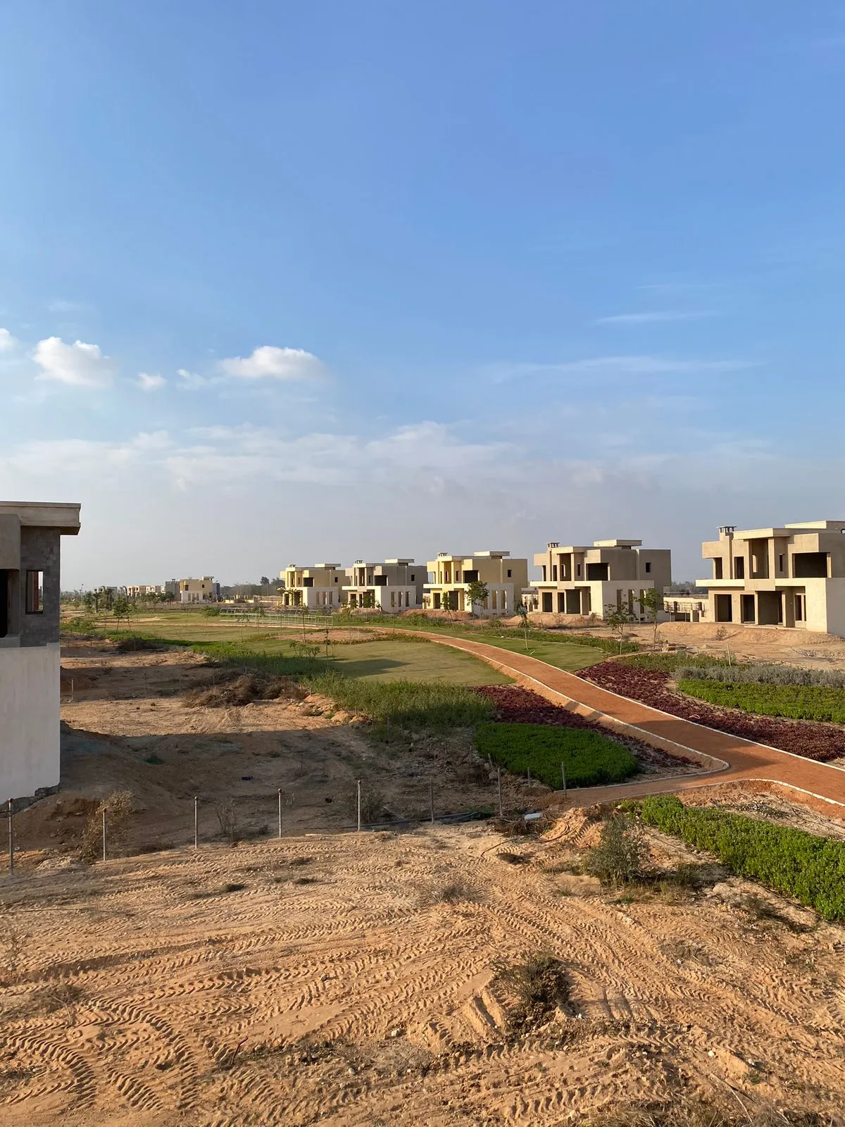  للبيع في اي في واي في  بمساحة 0 م² تتكون من 0 غرف