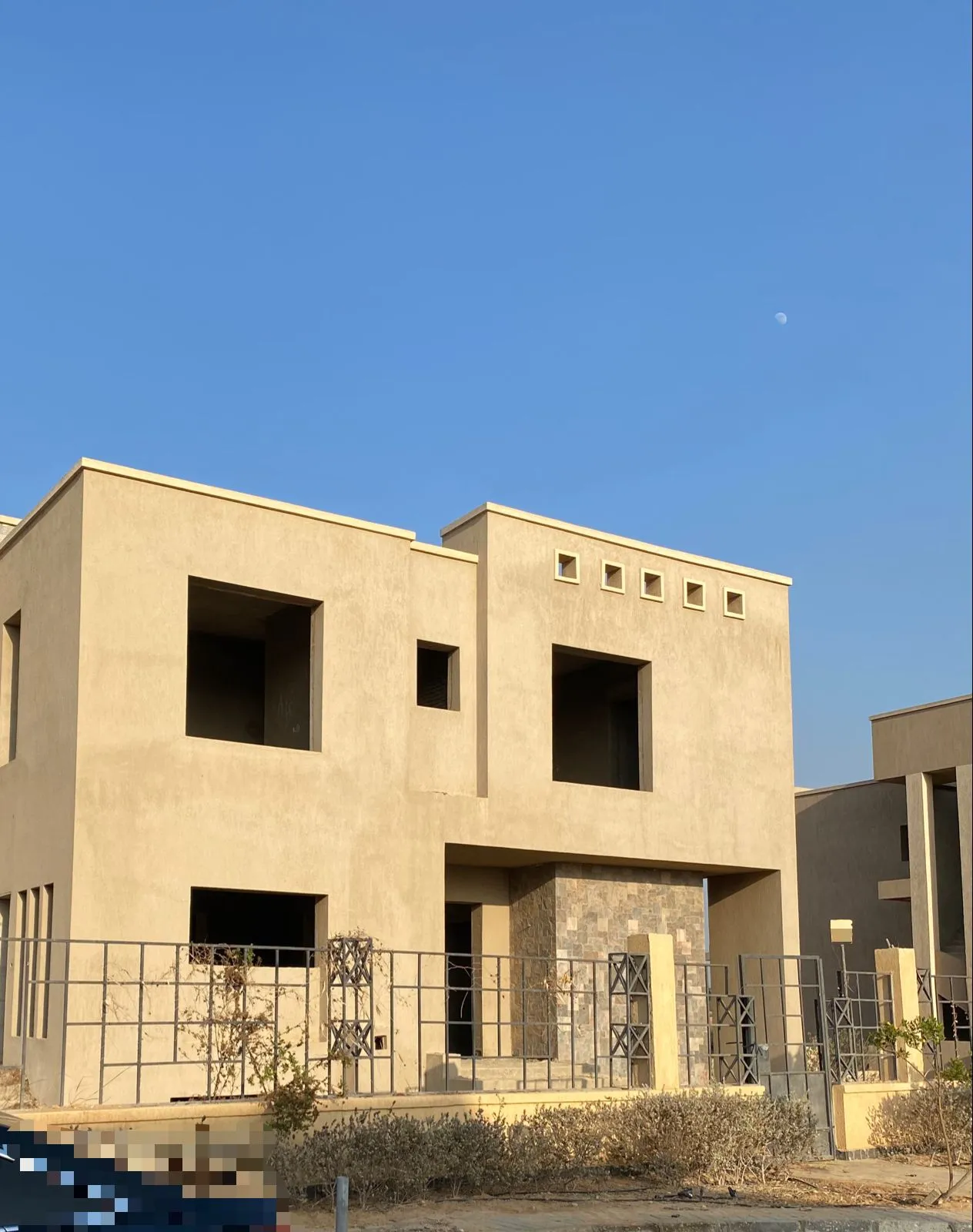  للبيع في اي في واي في  بمساحة 0 م² تتكون من 0 غرف