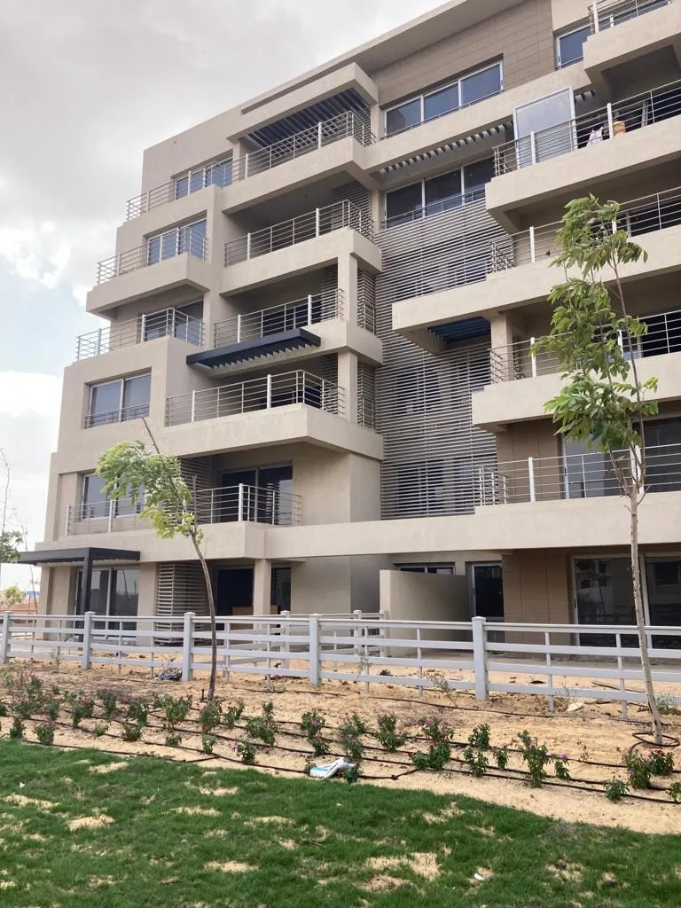  للبيع في كابيتال جاردنز في  بمساحة 0 م² تتكون من 0 غرف