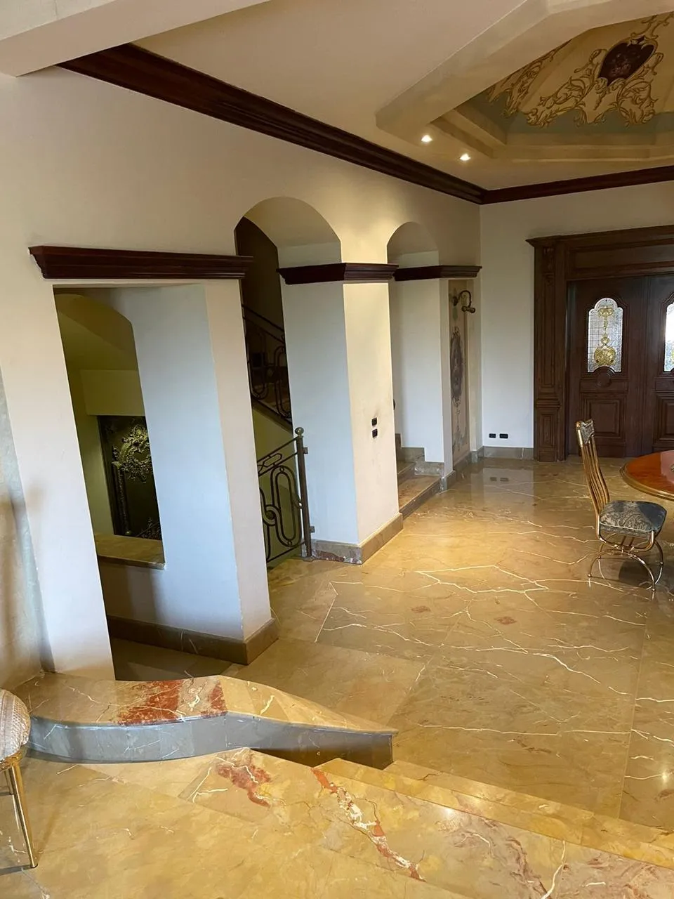Villa for sale in Arabella in New Cairo of 900 m² with 5 bedrooms