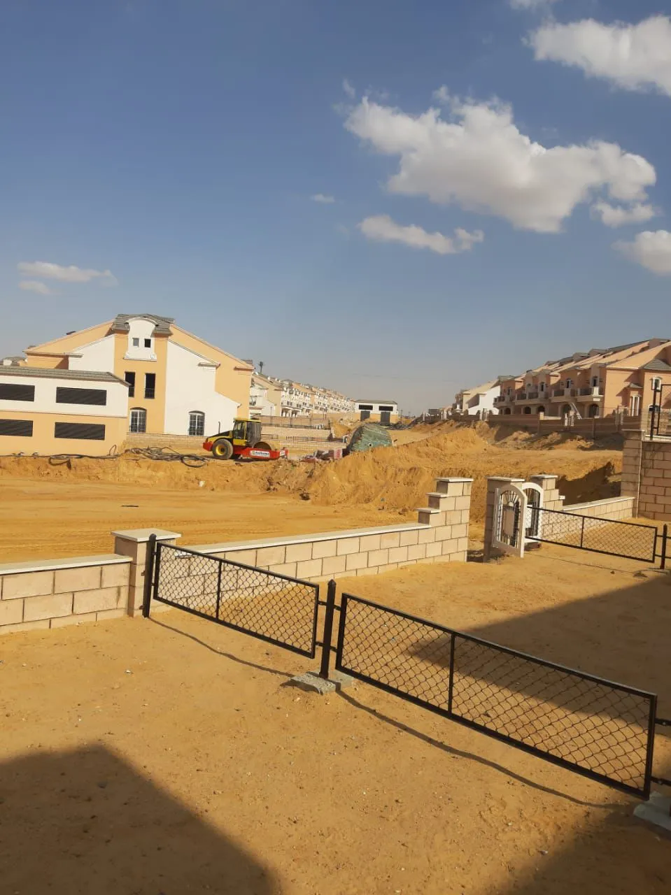 Townhouse for sale in Layan in New Cairo of 279 m² with 4 bedrooms