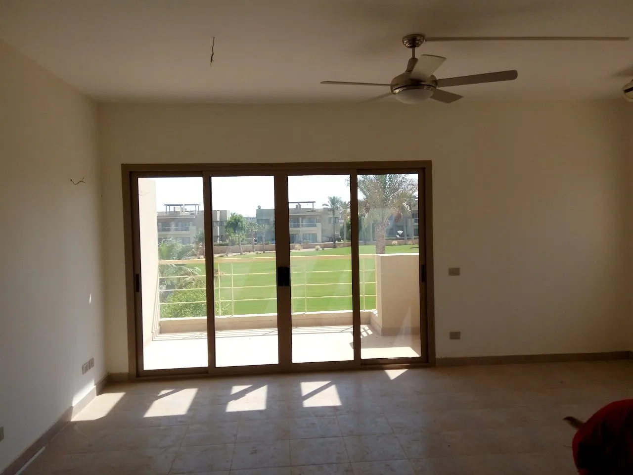 Chalet for sale in Little Venice in Ain Sokhna of 104 m² with 2 bedrooms