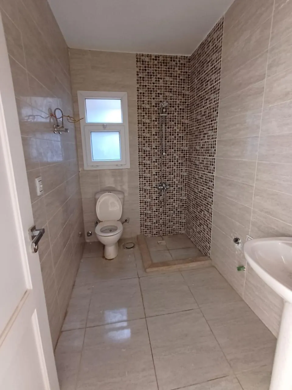  for sale in Laguna Bay in  of 0 m² with 0 bedrooms