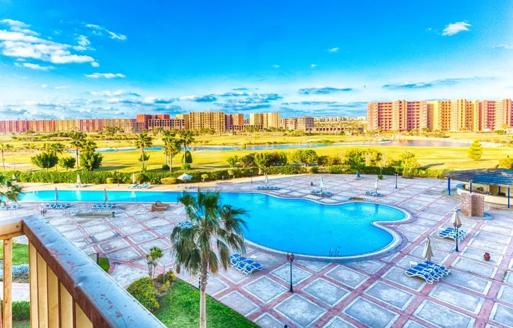  للبيع في جولف بورتو مارينا في  بمساحة 0 م² تتكون من 0 غرف