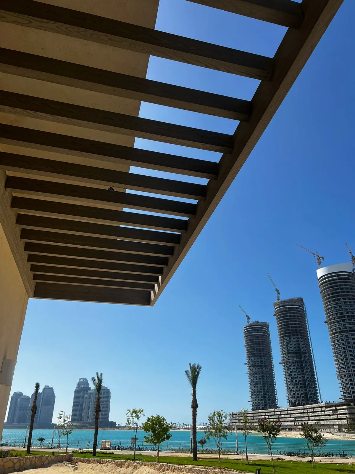 Villa for sale in Mazarine in Al Alamein of 580 m² with 7 bedrooms