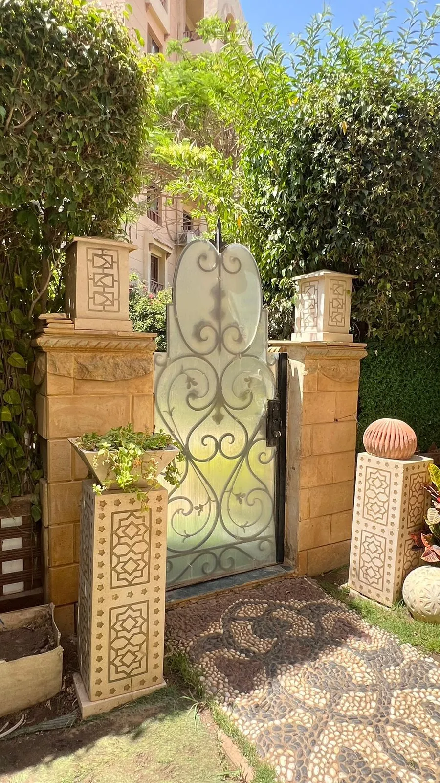 Apartment for sale in El Rehab  in New Cairo of 280 m² with 3 bedrooms