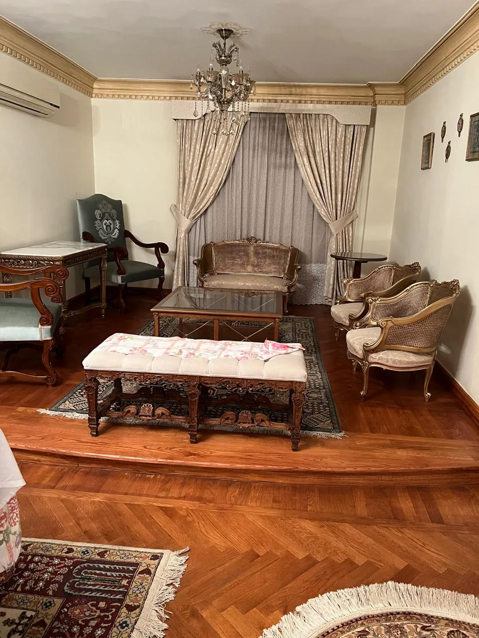 Apartment for sale in El Rehab in New Cairo of 215 m² with 3 bedrooms