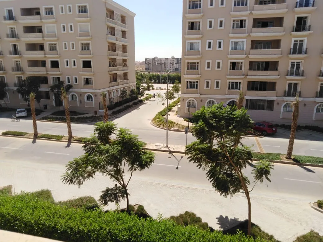 Apartment for sale in Hyde Park in New Cairo of 185 m² with 3 bedrooms