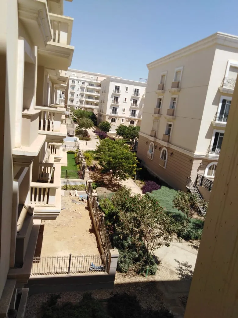 Apartment for sale in Hyde Park in New Cairo of 185 m² with 3 bedrooms