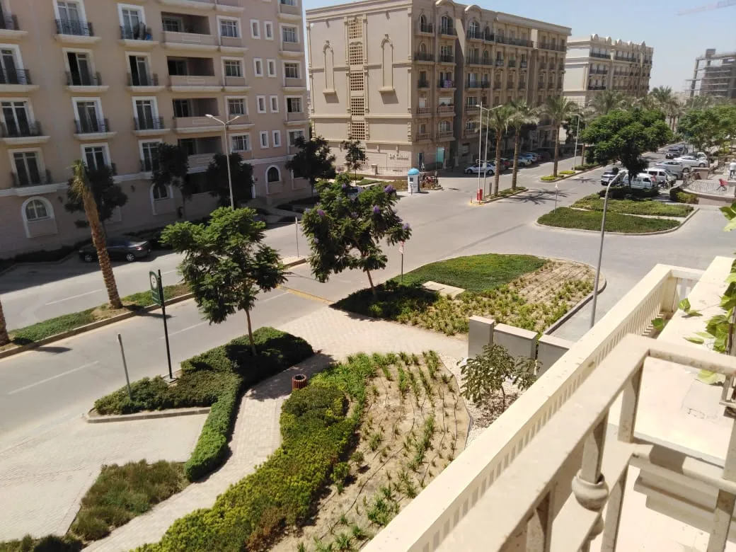 Apartment for sale in Hyde Park in New Cairo of 185 m² with 3 bedrooms