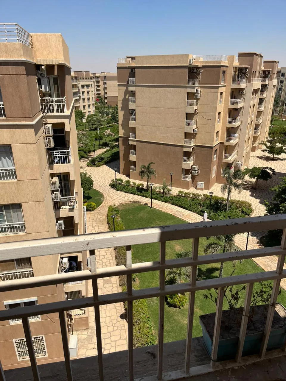 للبيع في مدينتي في بمساحة 0 م² تتكون من 0 غرف