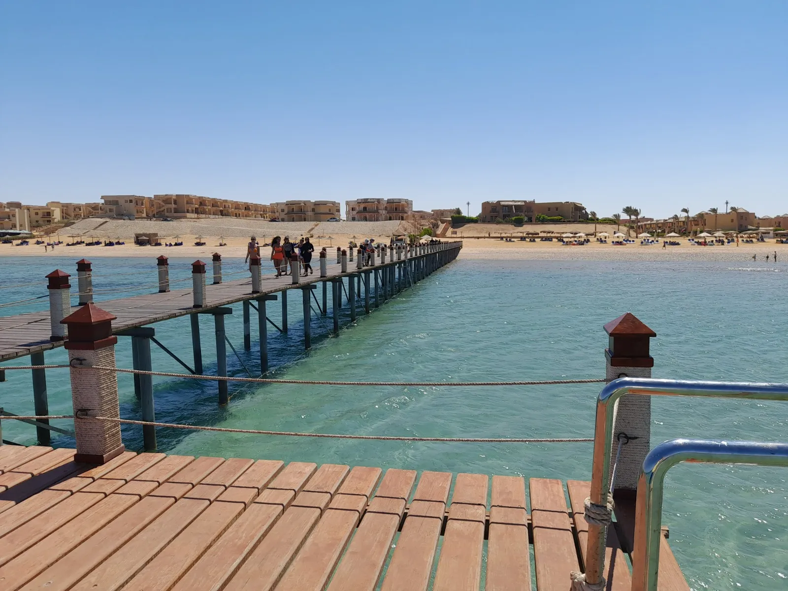  للبيع في ماونتن فيو السخنة في  بمساحة 0 م² تتكون من 0 غرف