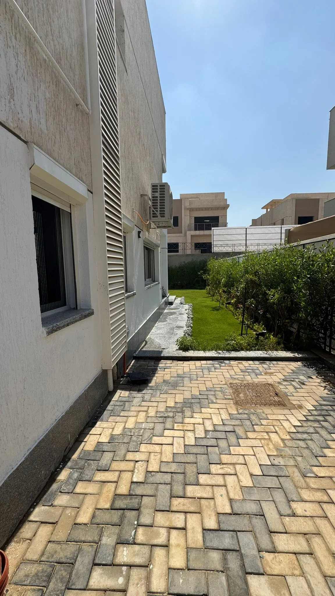 للبيع في مدينتي في بمساحة 0 م² تتكون من 0 غرف