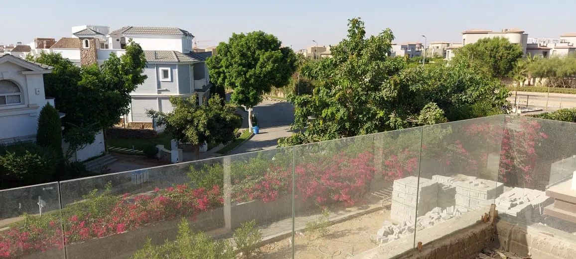 للبيع في ازار القاهرة الجديدة في بمساحة 0 م² تتكون من 0 غرف