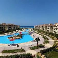  للبيع في لاسيرينا السخنة في  بمساحة 0 م² تتكون من 0 غرف