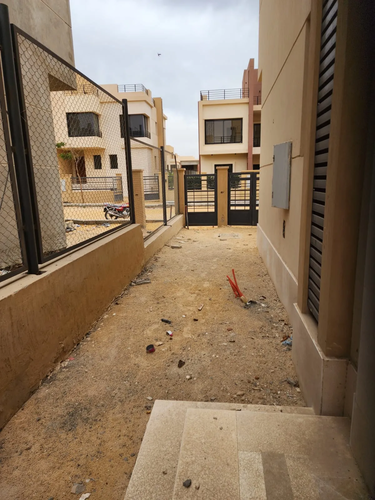 Apartment for sale in ALMA in El Sheikh Zayed of 240 m² with 4 bedrooms