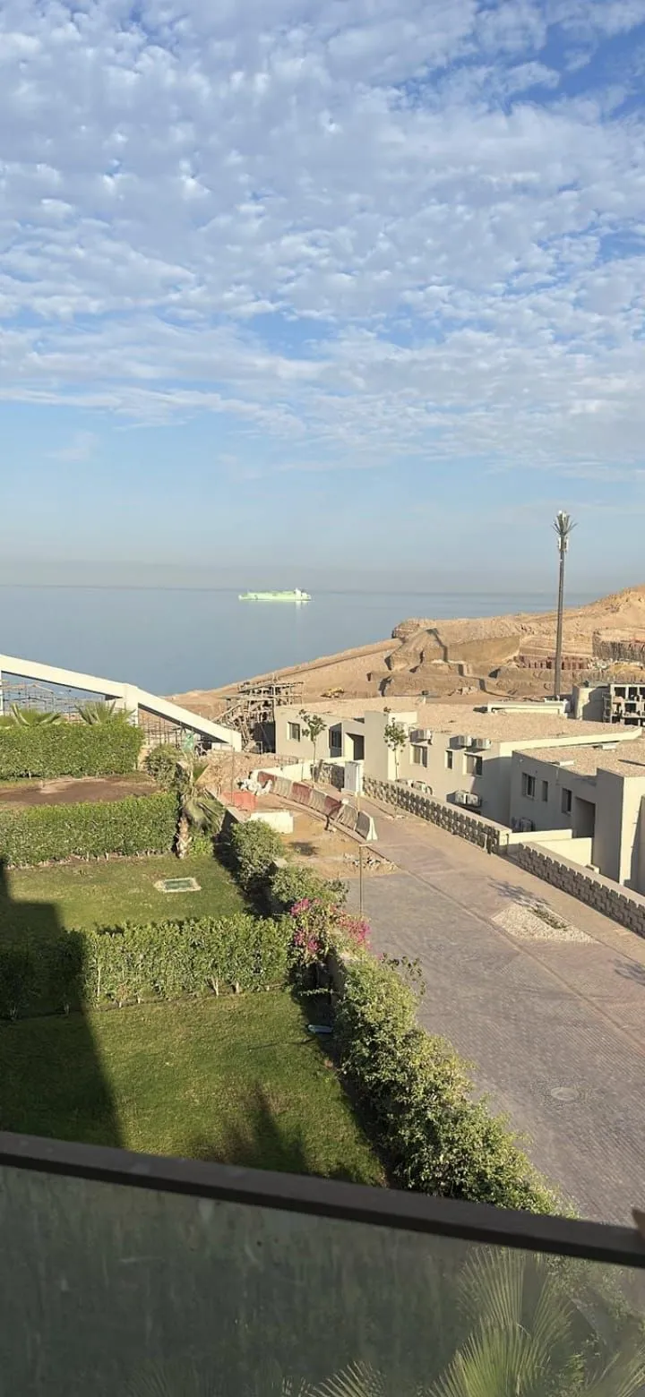  للبيع في المونت الجلالة في  بمساحة 0 م² تتكون من 0 غرف