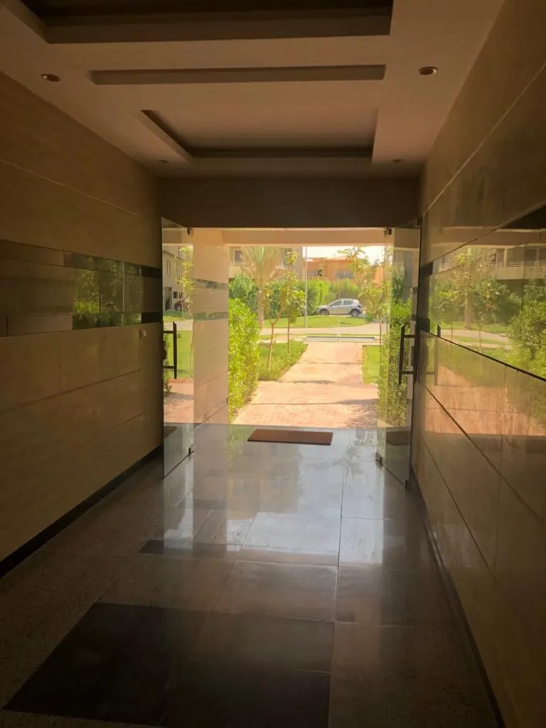  للبيع في نيست  في  بمساحة 0 م² تتكون من 0 غرف