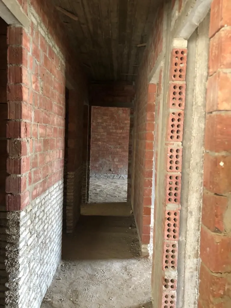  للبيع في نيست  في  بمساحة 0 م² تتكون من 0 غرف