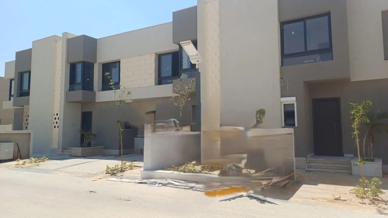  للبيع في بادية  في  بمساحة 0 م² تتكون من 0 غرف