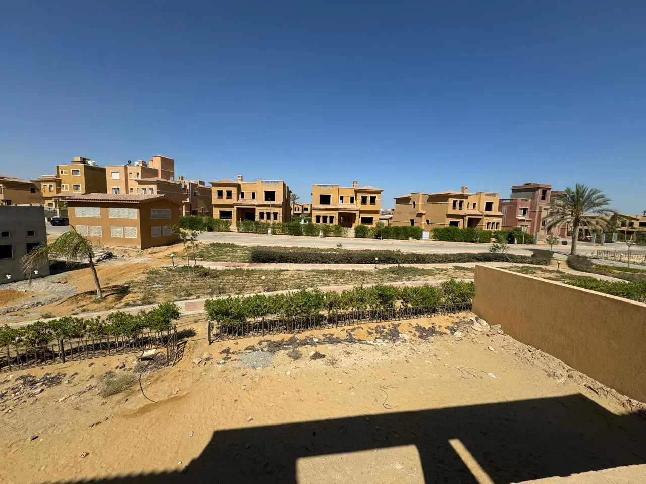 Villa for sale in Katameya Gardens in New Cairo of 892 m² with 5 bedrooms
