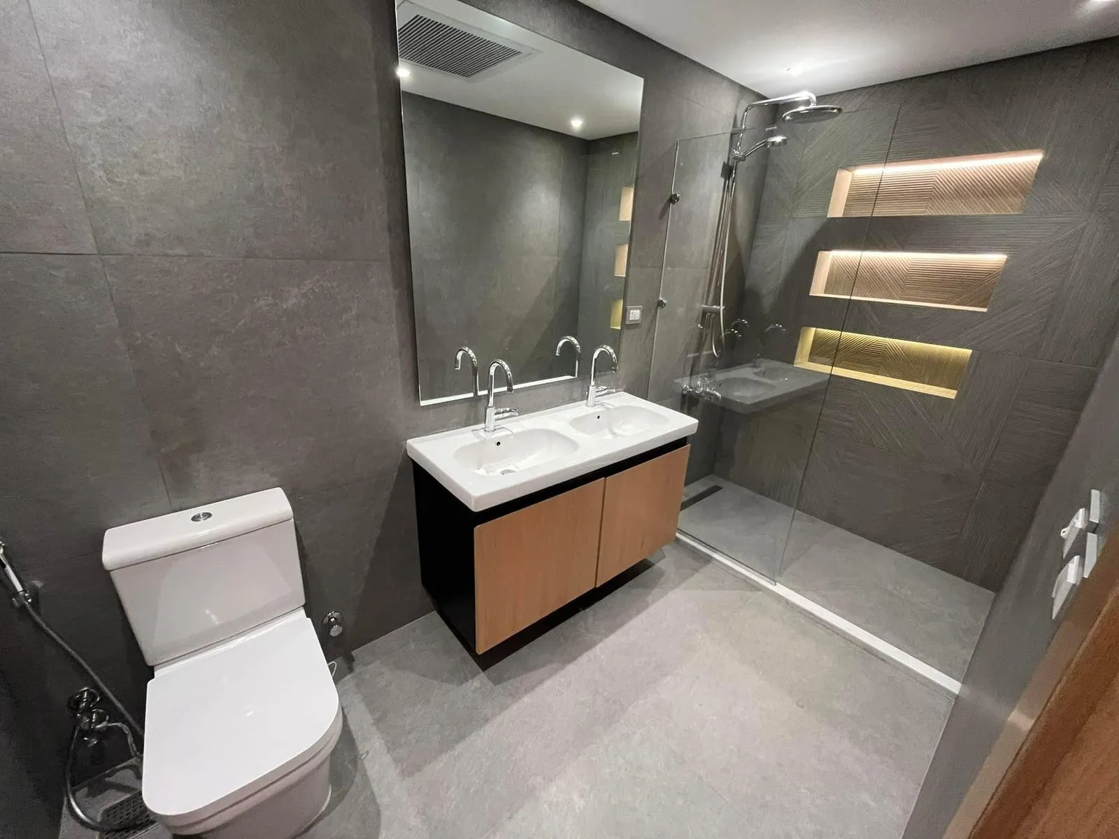  for sale in Lake View Residence in  of 0 m² with 0 bedrooms