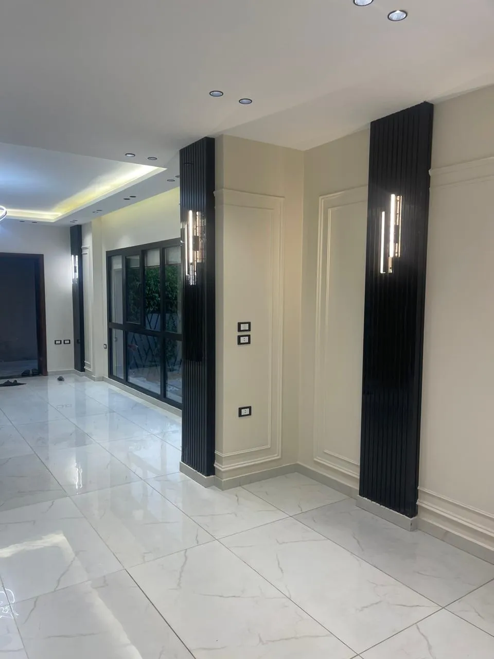 Duplex for sale in Villette in Golden Square of 318 m² with 3 bedrooms