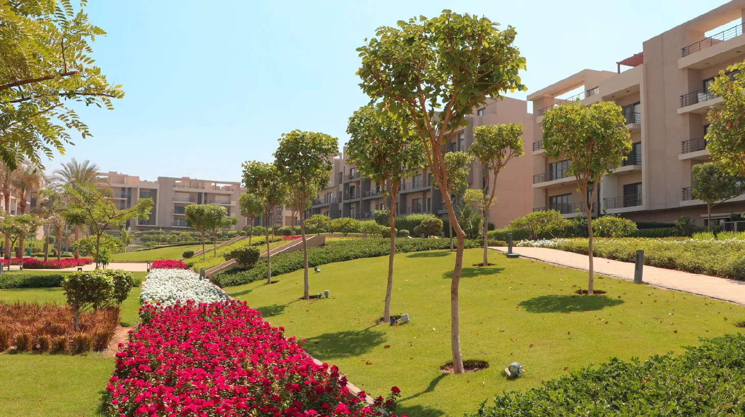 Penthouse for sale in Fifth Square Al Marasem in New Cairo of 245 m² with 3 bedrooms