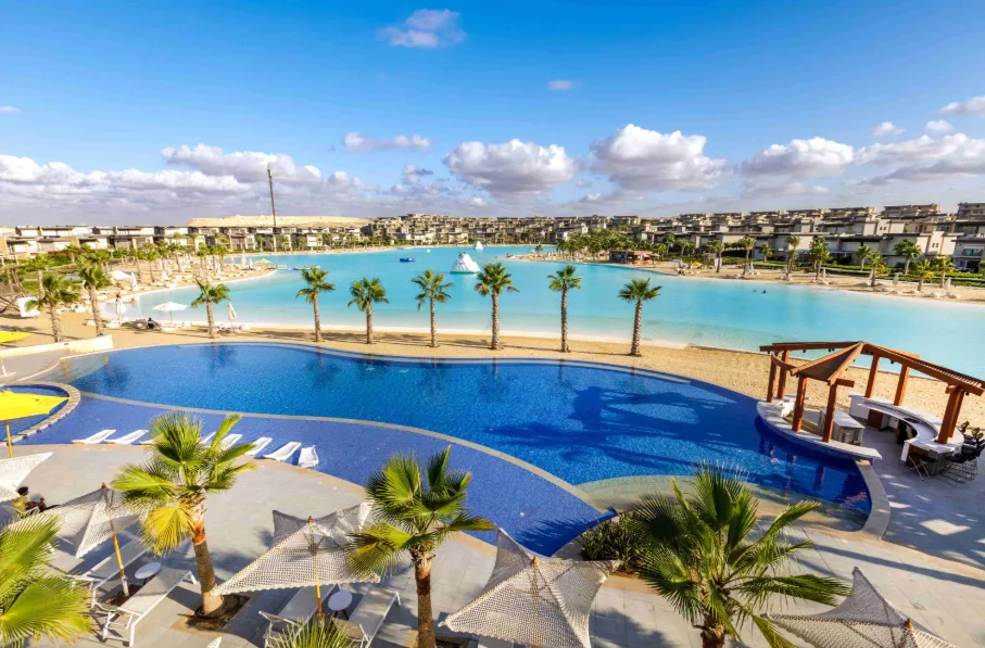 للبيع في سوان ليك الساحل الشمالي في بمساحة 0 م² تتكون من 0 غرف