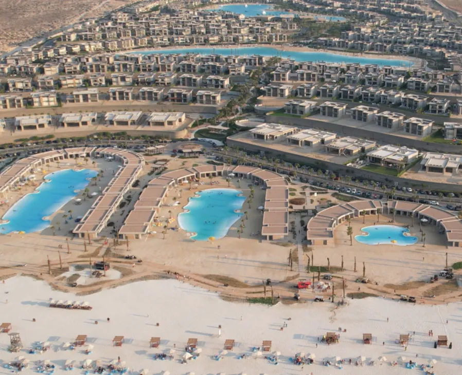 للبيع في سوان ليك الساحل الشمالي في بمساحة 0 م² تتكون من 0 غرف