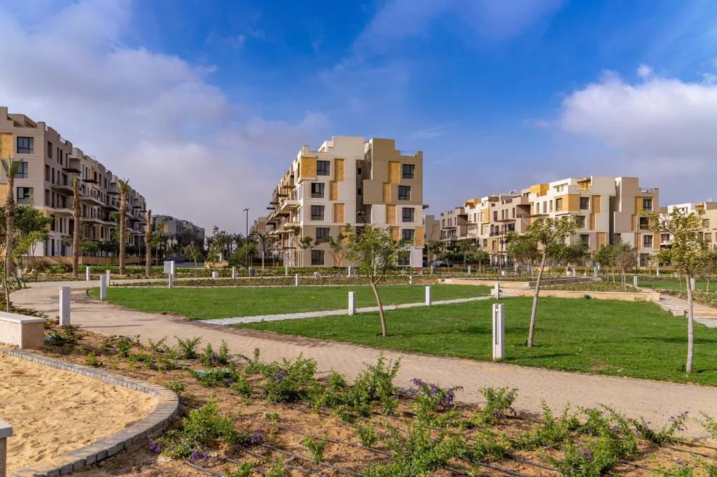 Duplex for sale in Eastown in New Cairo of 240 m² with 4 bedrooms