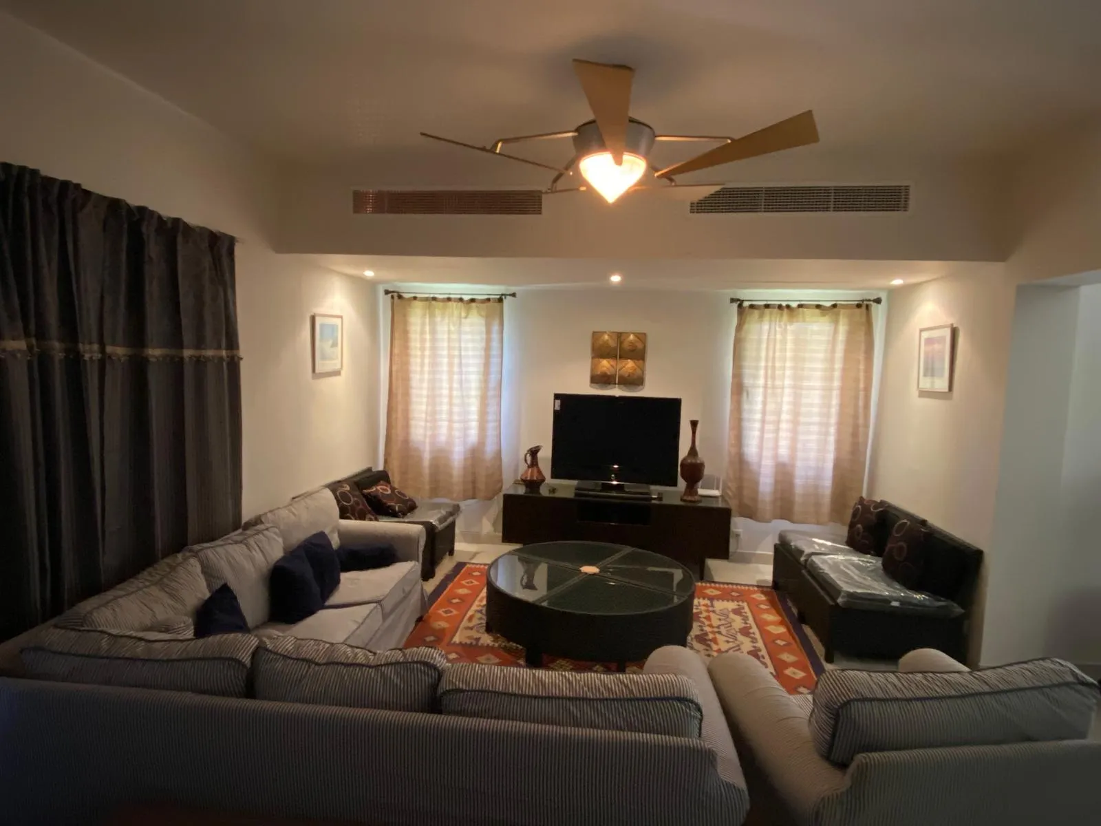  للبيع في مراسي في  بمساحة 0 م² تتكون من 0 غرف