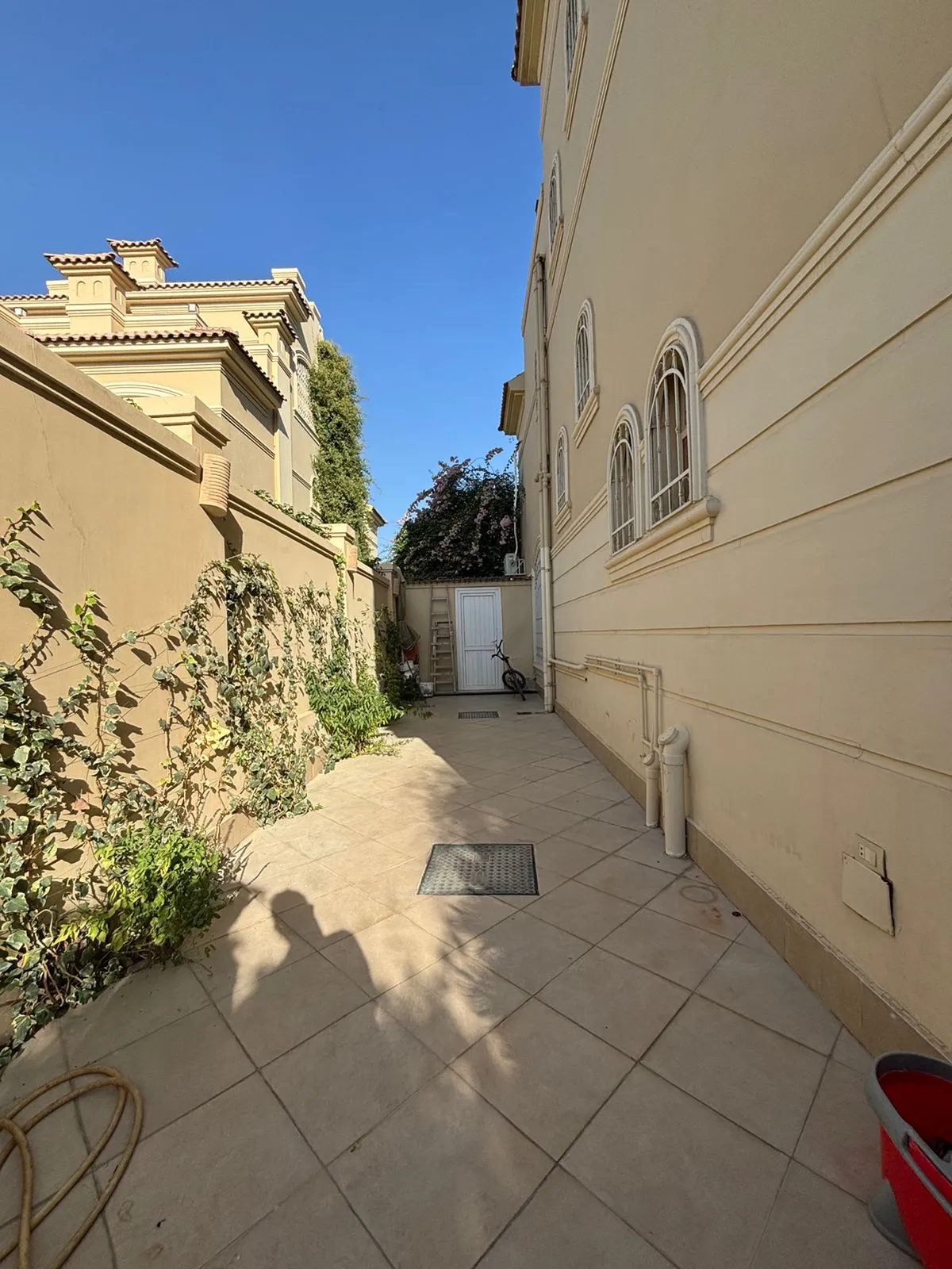 Villa for sale in El Patio 6 October in 6th of October City of 290 m² with 4 bedrooms