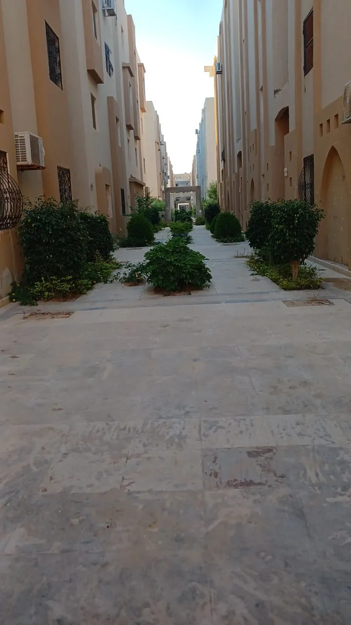 Chalet for sale in Emirates Heights in Ras El Hekma of 100 m² with 2 bedrooms
