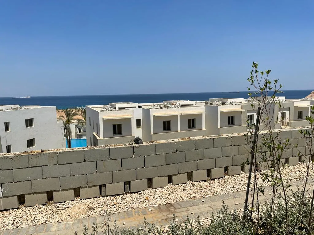  للبيع في ذا جروف في  بمساحة 0 م² تتكون من 0 غرف