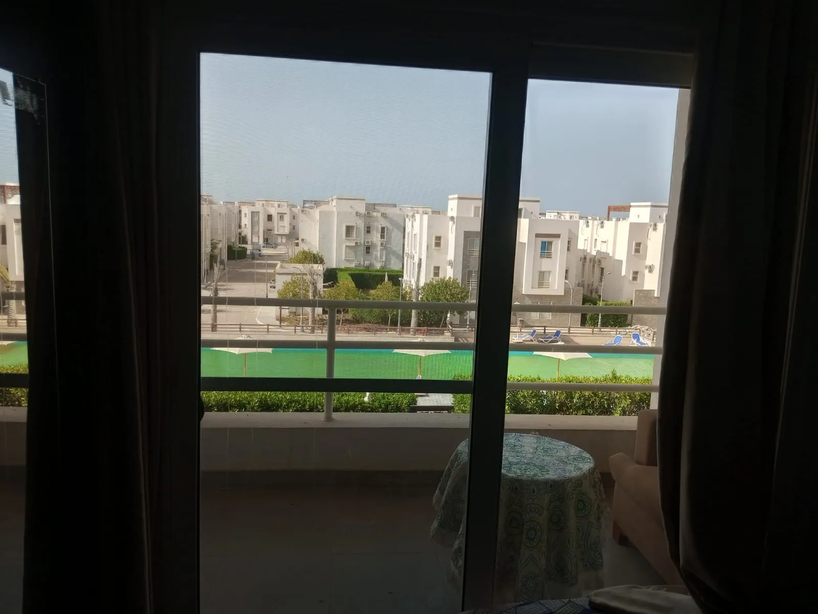 للبيع في أمواج في بمساحة 0 م² تتكون من 0 غرف