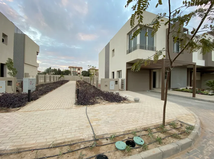Townhouse for sale in Palm Valley in 6th of October City of 270 m² with 4 bedrooms