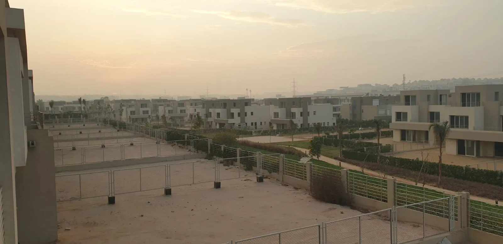 Twinhouse for sale in Palm Valley in 6th of October City of 482 m² with 3 bedrooms