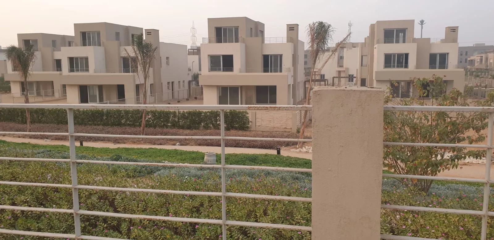 Twinhouse for sale in Palm Valley in 6th of October City of 482 m² with 3 bedrooms
