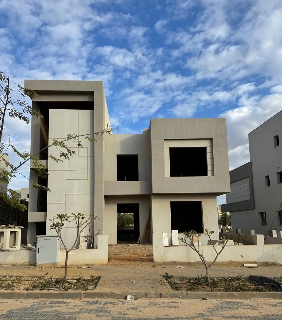 Villa for sale in Grand Heights in 6th of October City of 600 m² with 7 bedrooms