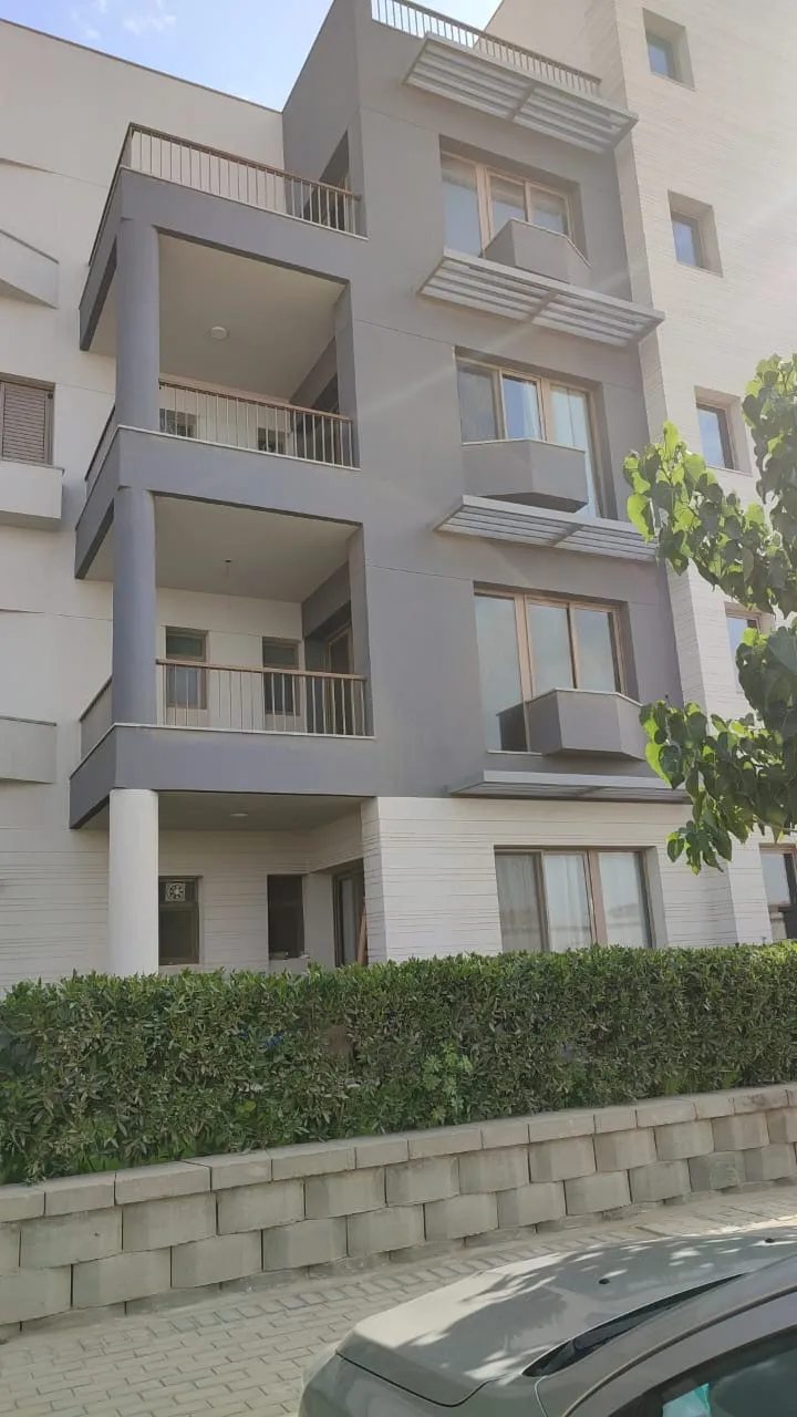 Apartment for sale in AEON Towers in 6th of October City of 97 m² with 1 bedrooms