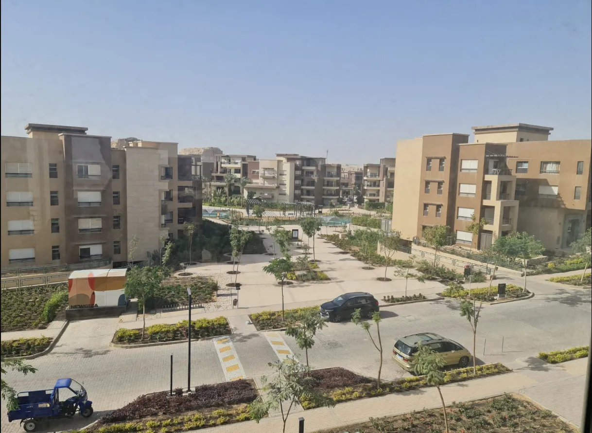  للبيع في نيو جيزة في  بمساحة 0 م² تتكون من 0 غرف