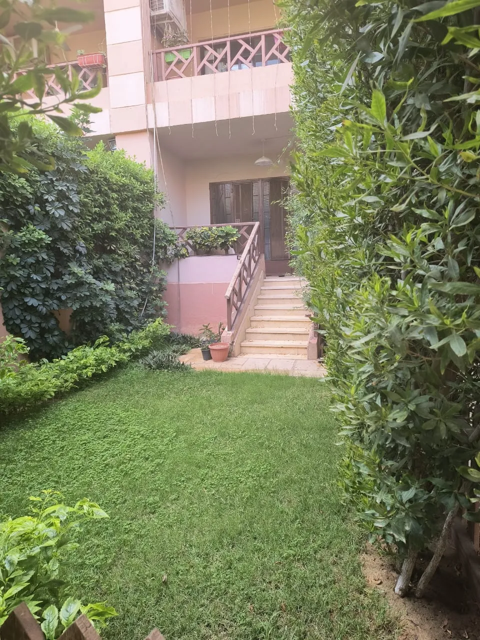  للبيع في الرحاب  في  بمساحة 0 م² تتكون من 0 غرف