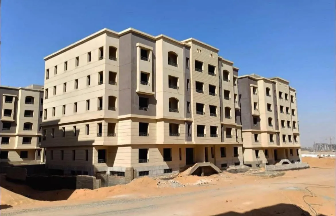  للبيع في الكا في  بمساحة 0 م² تتكون من 0 غرف