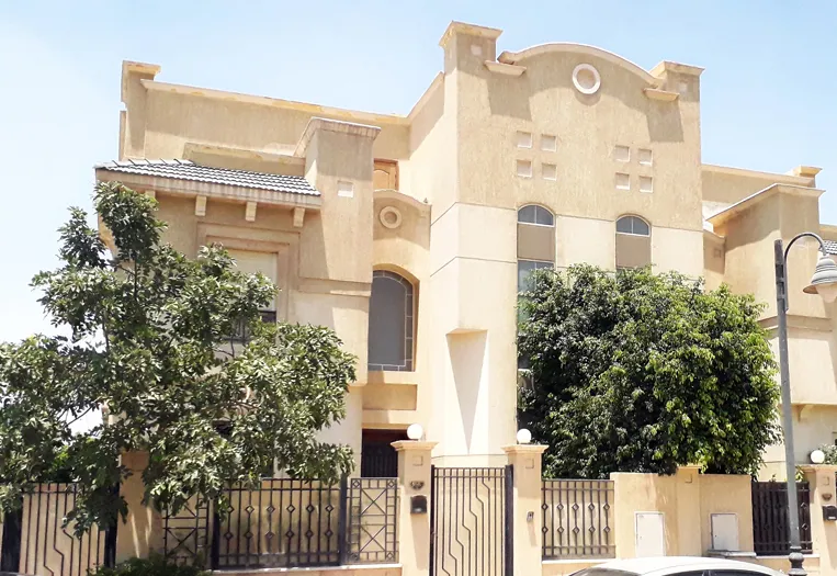 Villa for sale in Dyar Mokhabarat in New Cairo of 662 m² with 5 bedrooms
